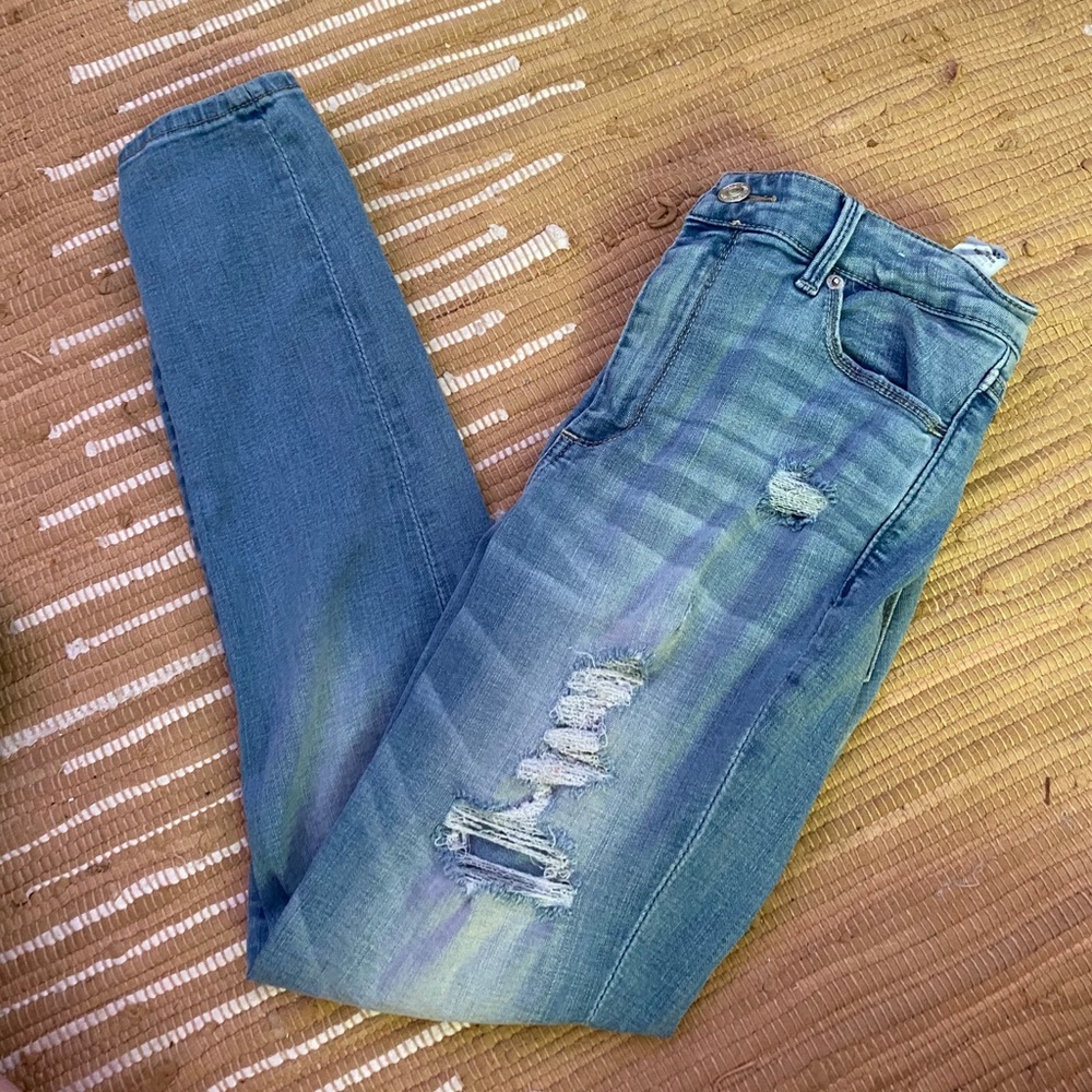 Ripped Ankle Jeans